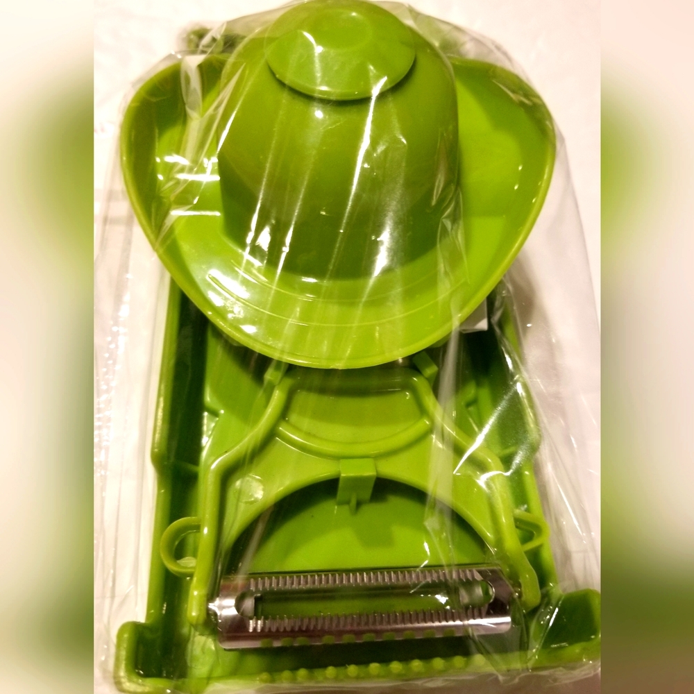 Vegetable Chopper & Peeler Set